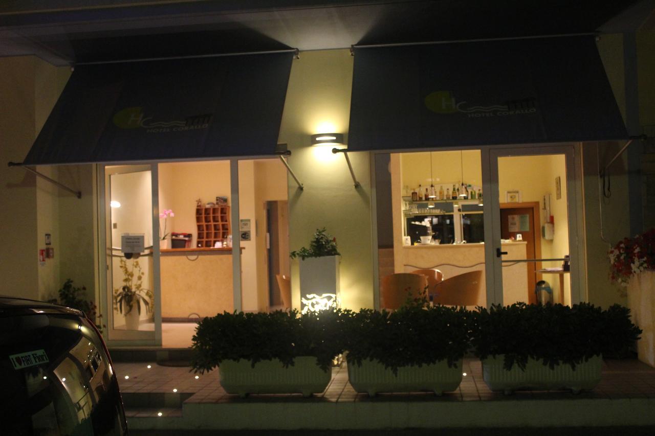 Hotel Corallo Пинето Экстерьер фото